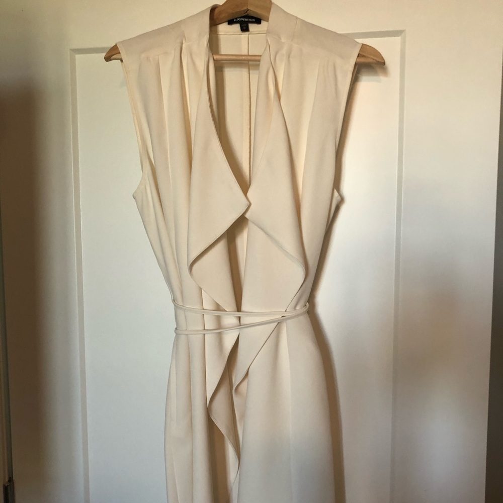 Sleeveless Belted Duster - off white